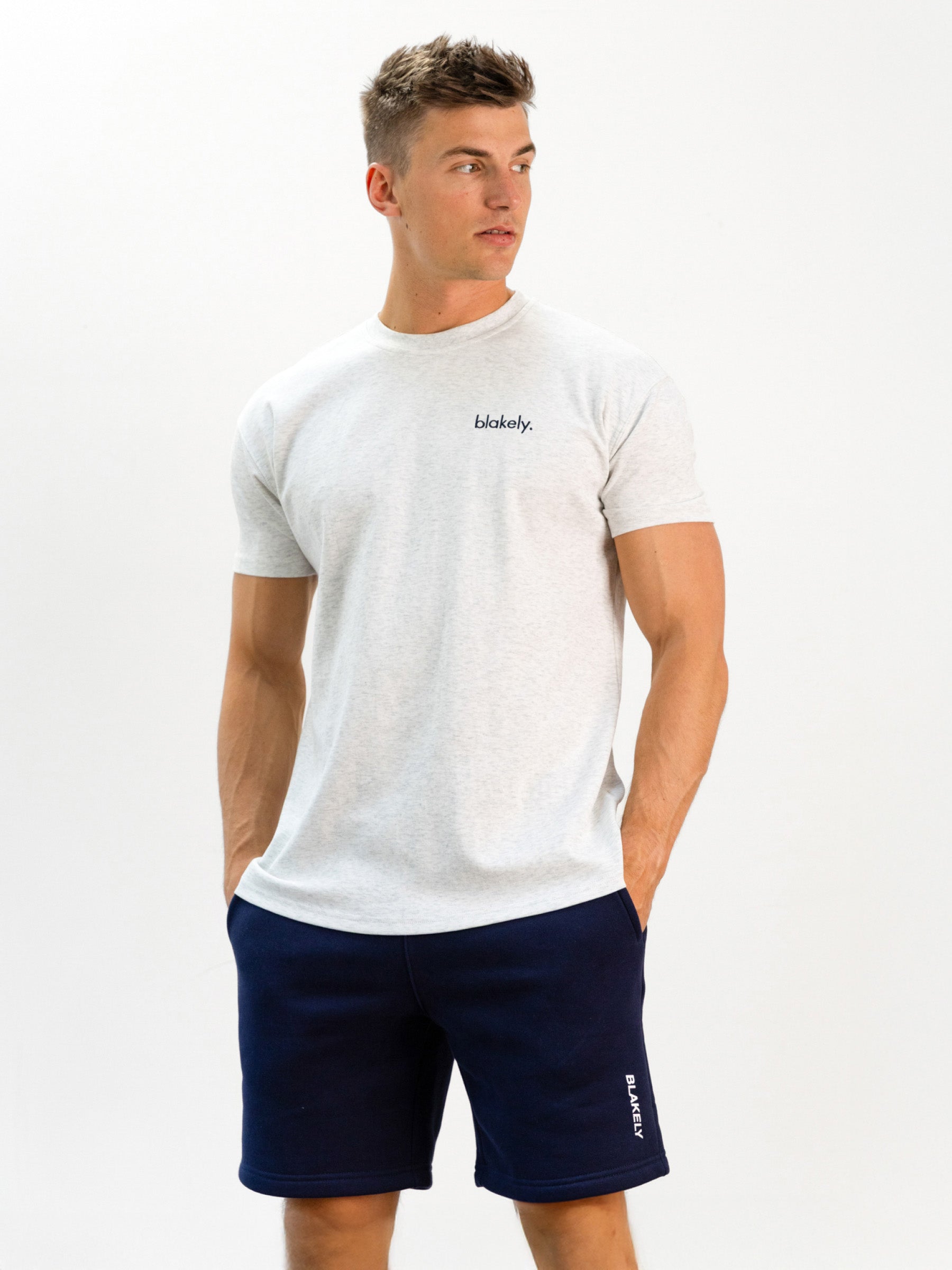 Italic Linear Relaxed Jogger Shorts - Navy